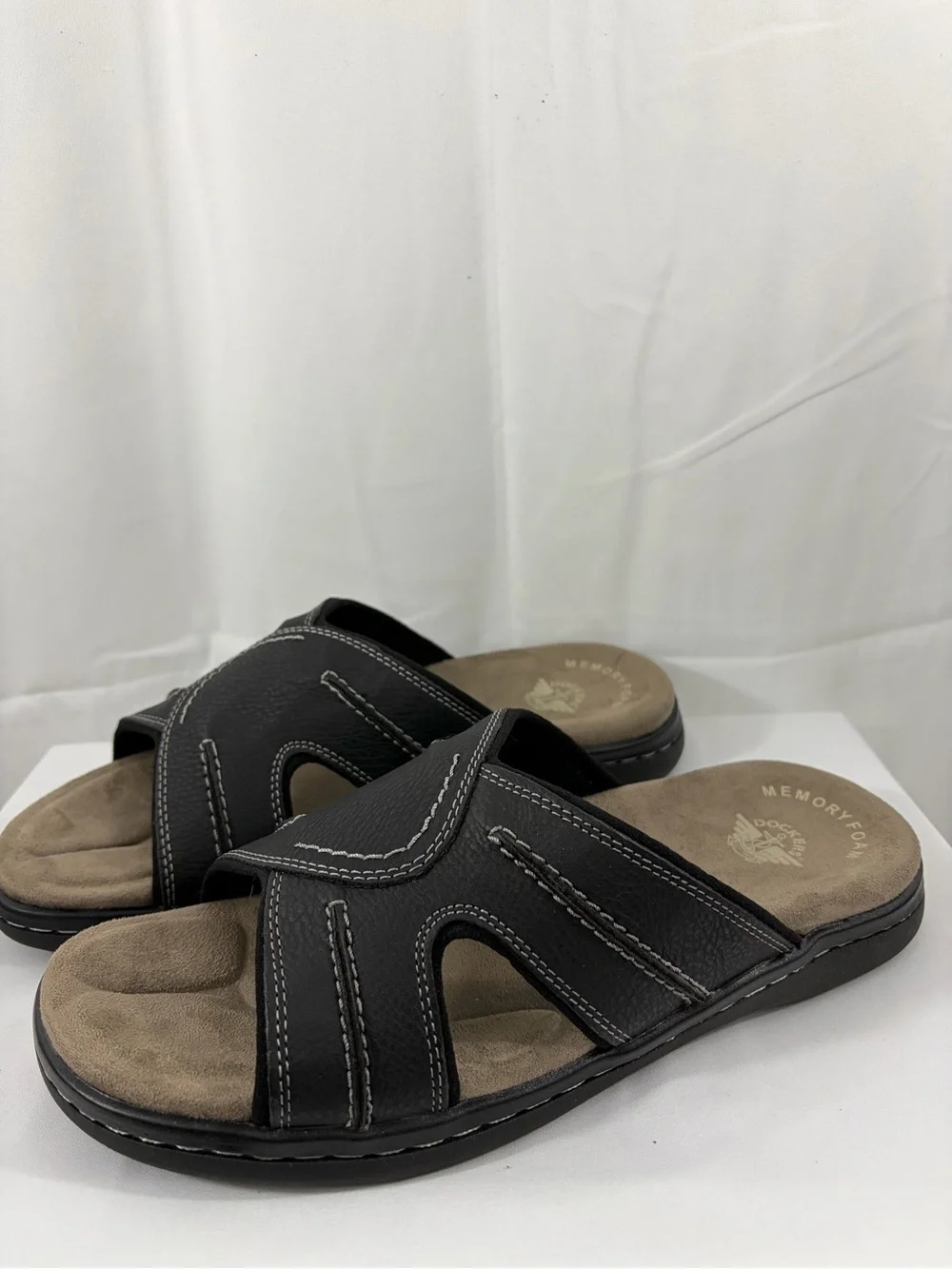 NWT Dockers Men's Size 9 Black Slide Sandals with Contrast Stitching